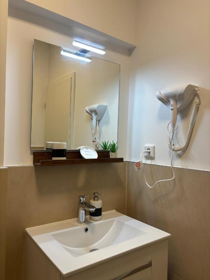 Lenti Duesseldorfer Apartment'S Kültér fotó