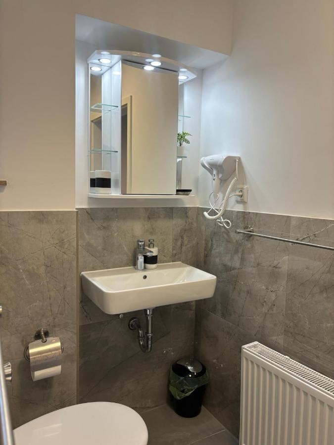 Lenti Duesseldorfer Apartment'S Kültér fotó