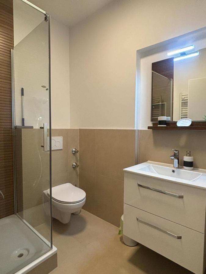 Lenti Duesseldorfer Apartment'S Kültér fotó
