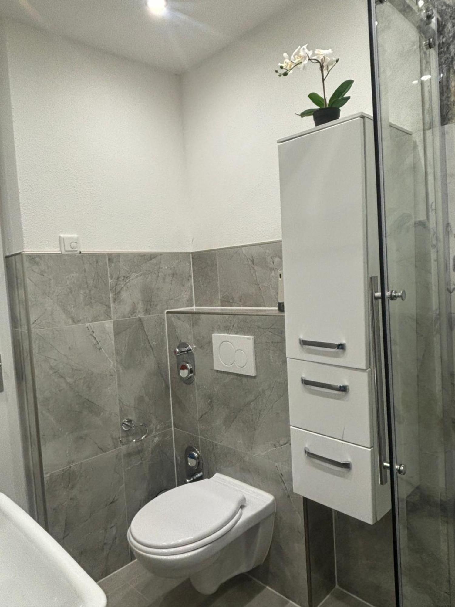 Lenti Duesseldorfer Apartment'S Kültér fotó